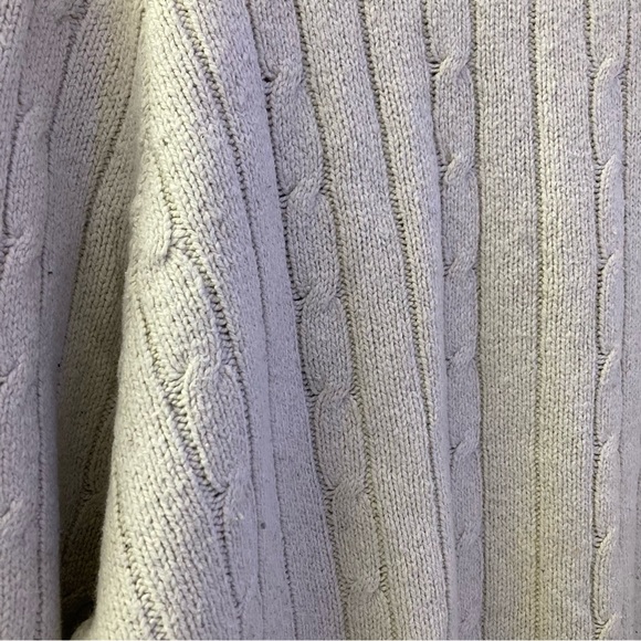 American Eagle Vintage Slim Fit cable knit v-neck sweater in off-white - Picture 3 of 7